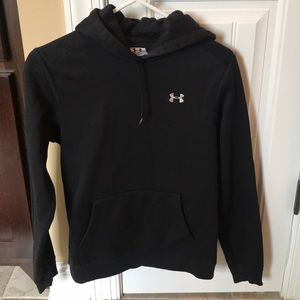 Women’s black under armour hoodie